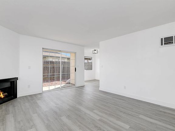2nd image of 4161 Tiberon Dr