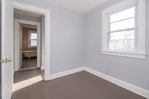 3rd image of 10610 Avon Ave
