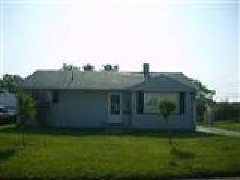 1st image of 2832 Woodman Dr