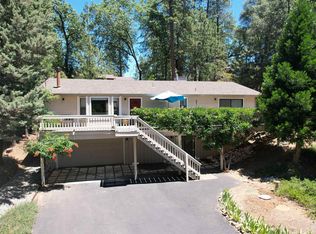20812 Point View Dr, Groveland, CA 95321