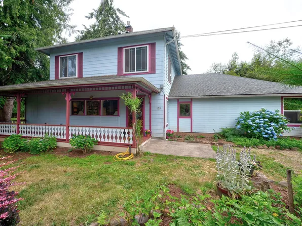 135 8th St, Scotts Mills, OR 97375