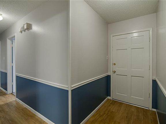 5th image of 214 Leighton Dr