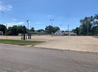 502 W Court St, Paris, IL 61944