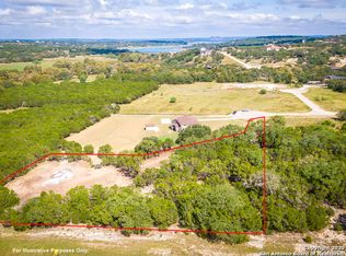 749 Caballo Trl, Canyon Lake, TX 78133