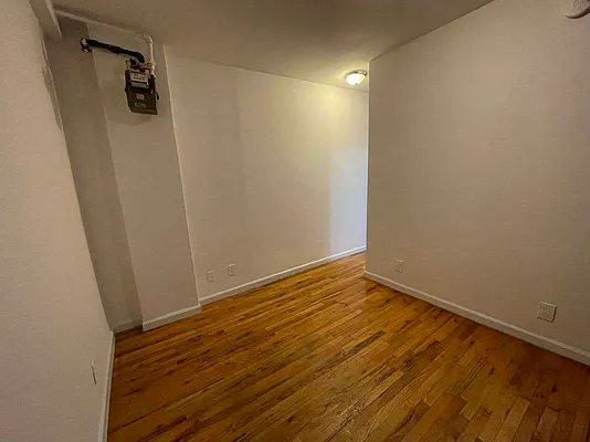 Rented by REAL New York | media 9