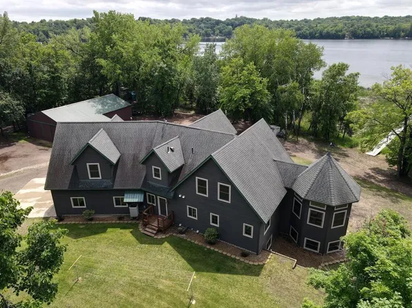 2406 Augusta Rd, South Haven, MN 55382