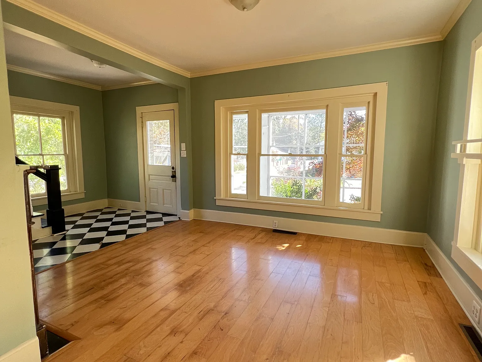 2 bed, 1180 sqft, $1,350 — Photo 4