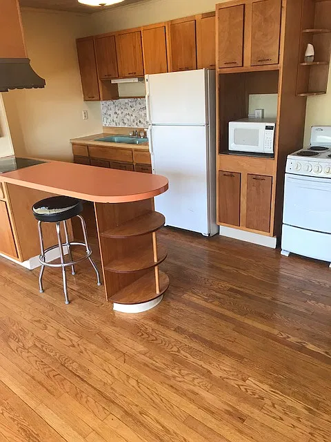 3 bed, $1,650 — Photo 1