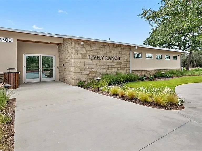 2132 Centerline Ln — Photo 25