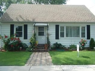 617 Keep Ave, Elgin, IL 60120