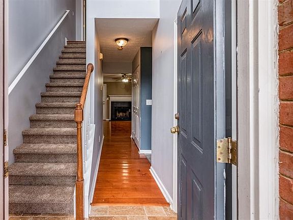 2nd image of 1855 Barrington Ct #1855