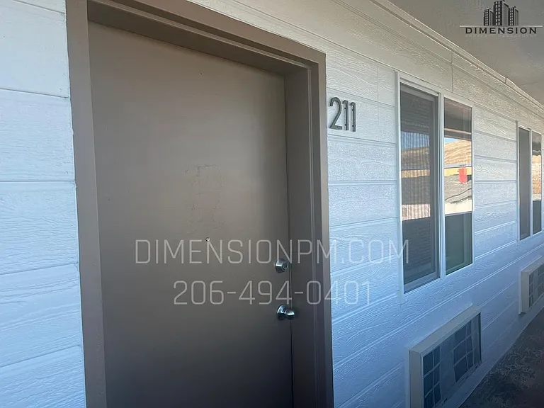 Columbia Apartments Yakima — Photo 12