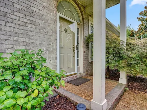 1028 Estates Ct, Portsmouth, VA 23703