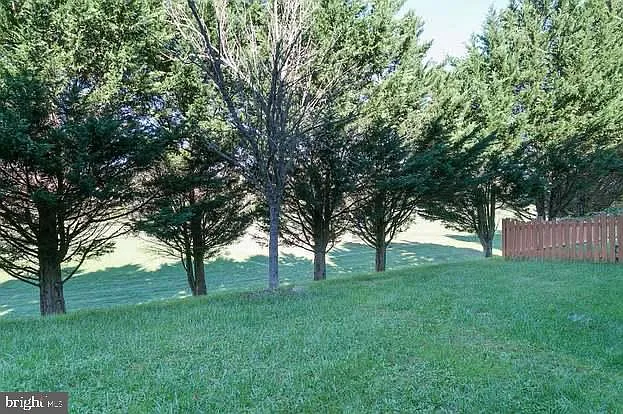 8743 Stonehouse Dr — Photo 27