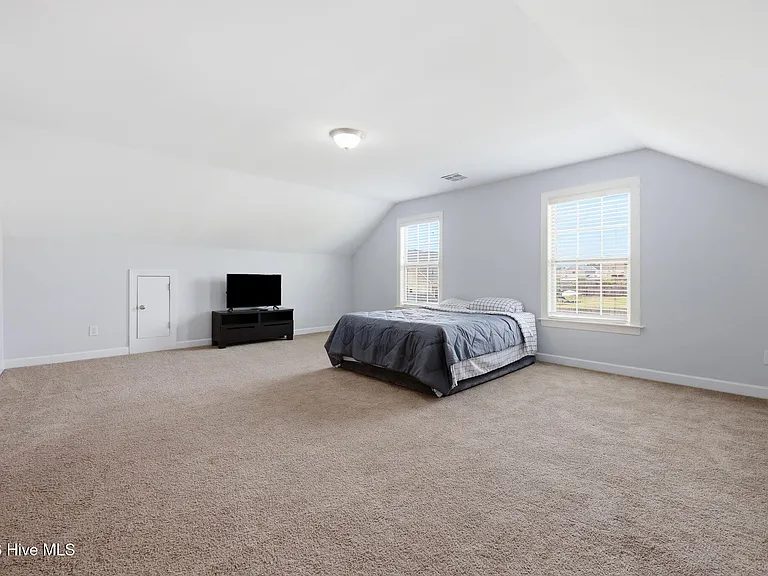 90 Quatrefoil Ct — Photo 32