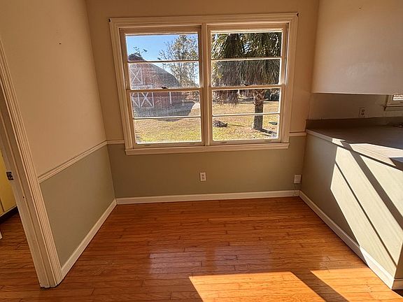 4th image of 4868 Lori St