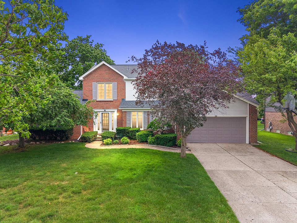 1st image of 24762 White Plains Dr