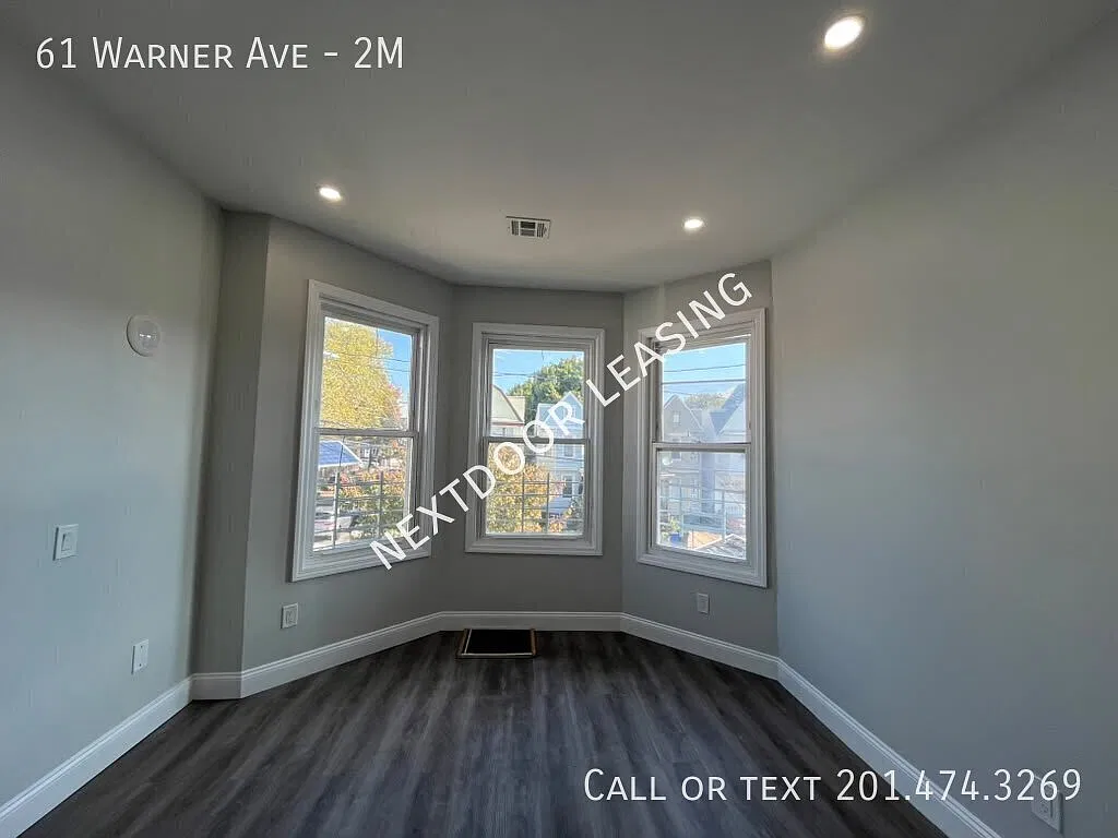 61 Warner Ave — Photo 4