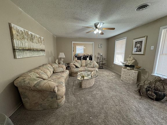 4th image of 2516 Hampton Ave
