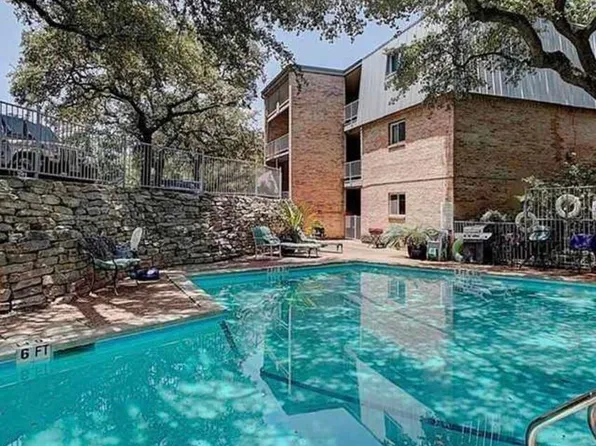 620 S 1st St APT 112, Austin, TX 78704