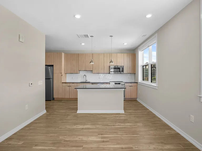 The Keystone Apartments — Photo 102