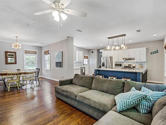 4th image of 6903 Wildgrove Ave