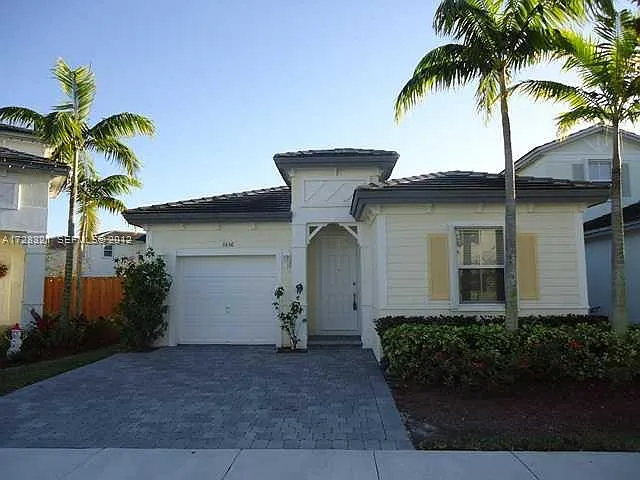3 bed, 1665 sqft, $2,600 — Photo 1