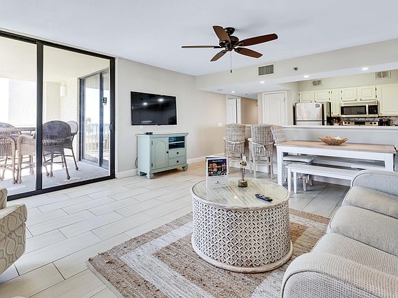 3rd image of 114 Mainsail Dr Unit 213