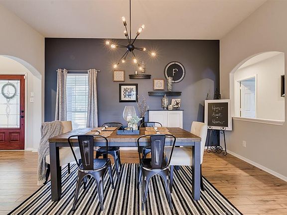 5th image of 18630 Summercliff Ln