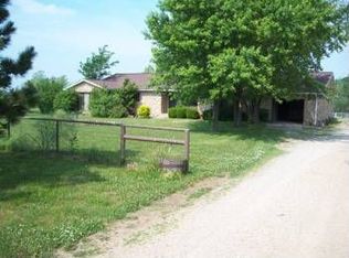 1511 V Rd, Eureka, KS 67045