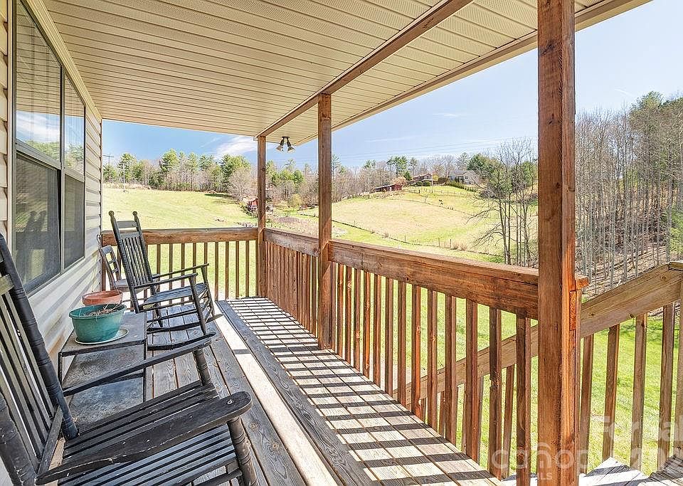 1st image of 216 Pickens Rd
