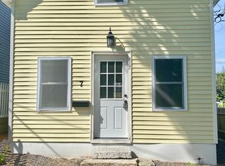 7 Gows Ln, Hallowell, ME 04347