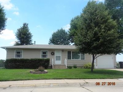 2717 Butterfoot Ln, Hastings, NE, 68901