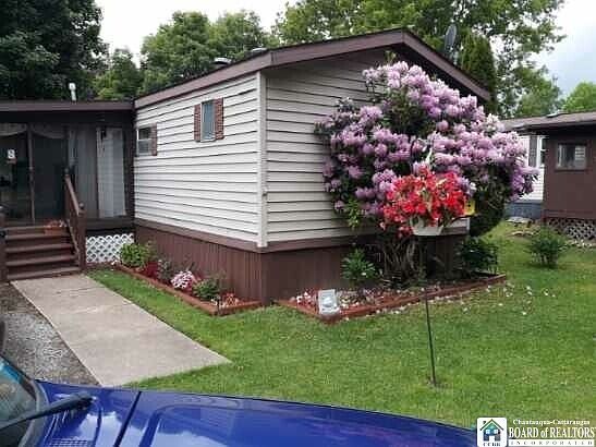 4th image of 1691 Carlberg Rd