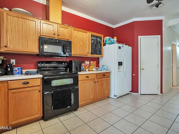 5th image of 7051 W LINCOLN Street