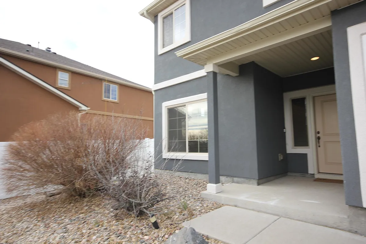 Building Photo - 8124 Campground Dr