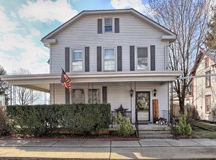 37 W Main St, Mechanicsburg, PA 17050