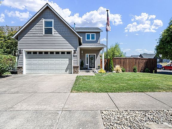 2nd image of 1805 Enchantment Dr