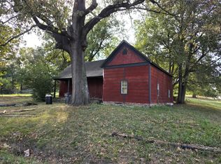 307 College St, Newark, AR 72562