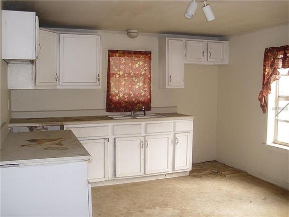 3rd image of 3303 N Morgan St