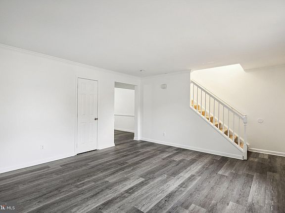 3rd image of 9704 Dominion Forest Cir
