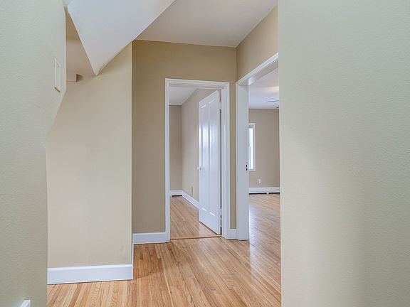 3rd image of 1110 2nd Ave N APT 2