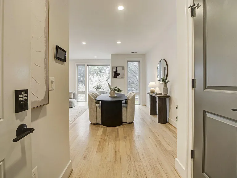 4335 Harrison St NW #5 — Photo 3