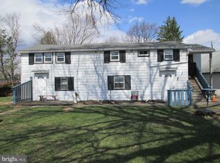 816 Hoffmansville Rd, Bechtelsville, PA 19505