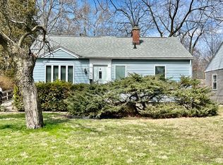 402 Hessel Blvd, Champaign, IL