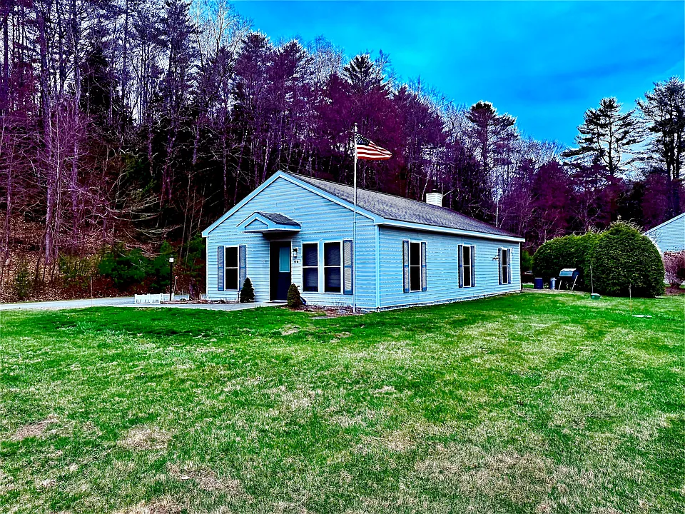 12 Fox Den Rd #14C