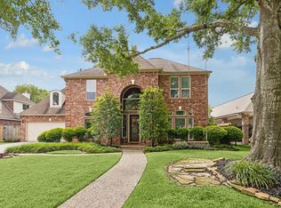 5918 Center Court Dr, Spring, TX 77379