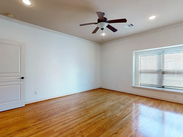 2540 Prospect St #B — Photo 18