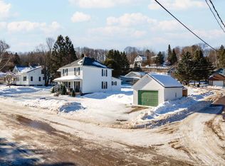 209 W Railroad St, Caspian, MI 49915