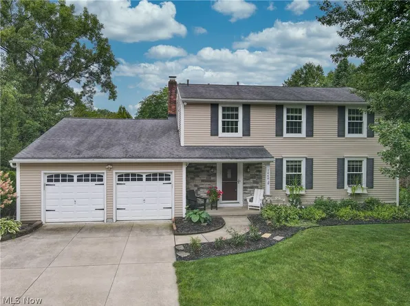 1448 Plantation Dr, Hudson, OH 44236